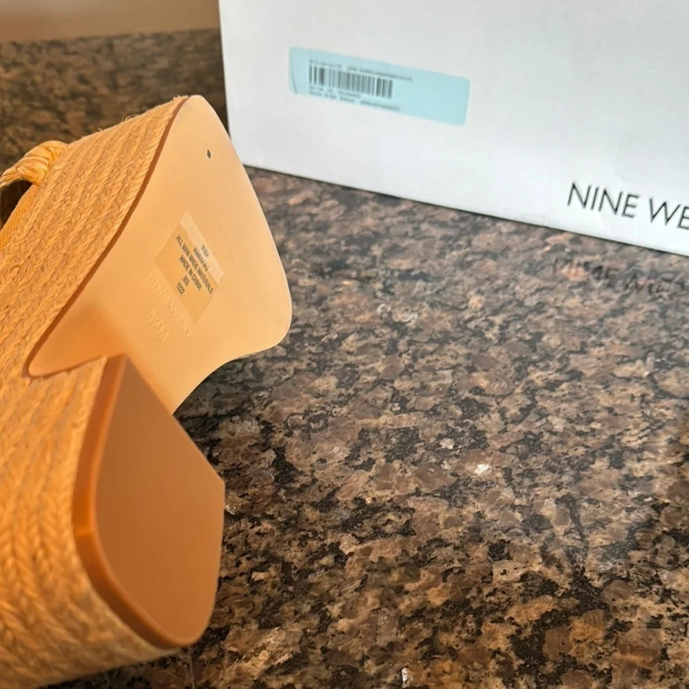 Nine West Rivva 3 light natural braided jute Platform NWT 9.5